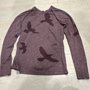 Oiselle woman’s long sleeve base layer